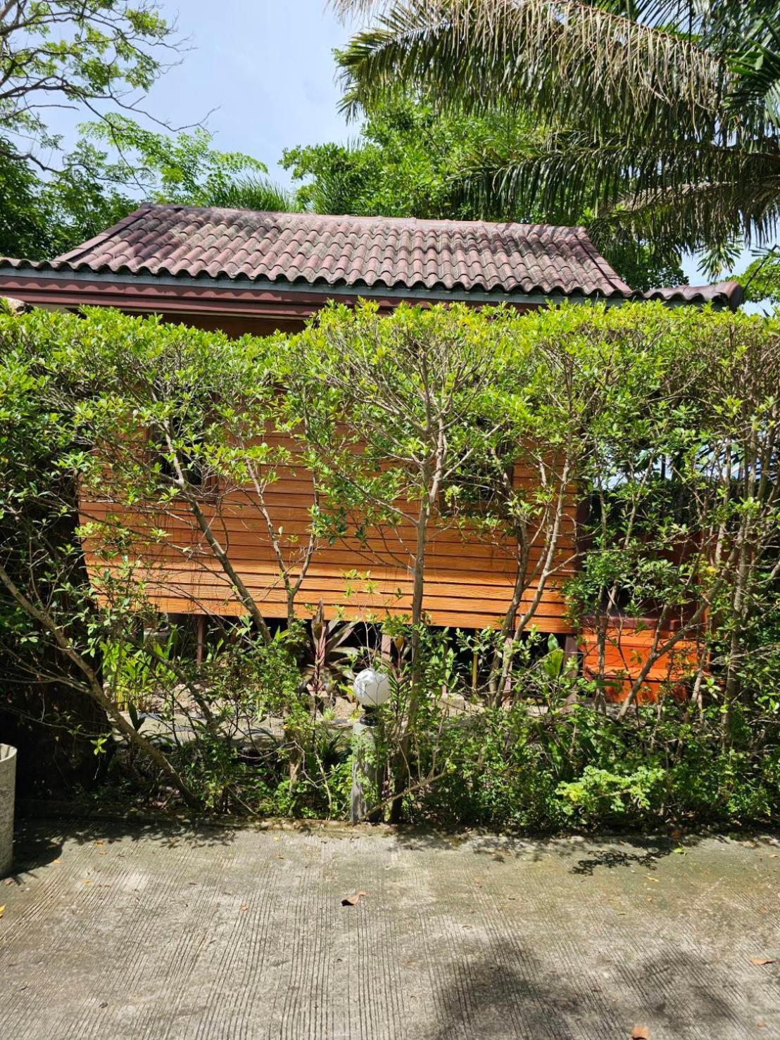 Samran Resort Chalong Exteriör bild